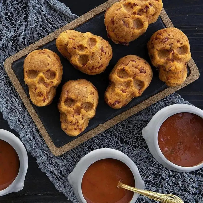 3D Skull Baking Mold Aluminum Halloween Cake Pan - Realistic Design for Spooky Treats