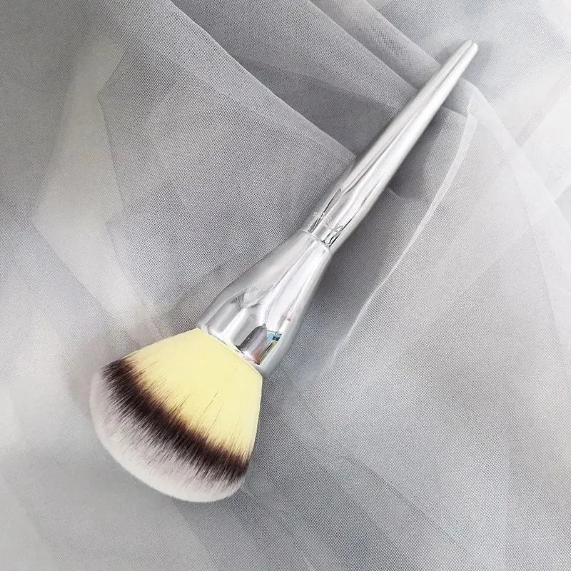 Ultra Large Soft Bristle Powder Brush for Flawless Makeup Application