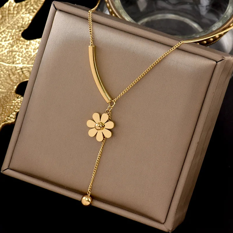 Luxury Titanium Steel Heart Love Square Necklace Pendant Chain for Women