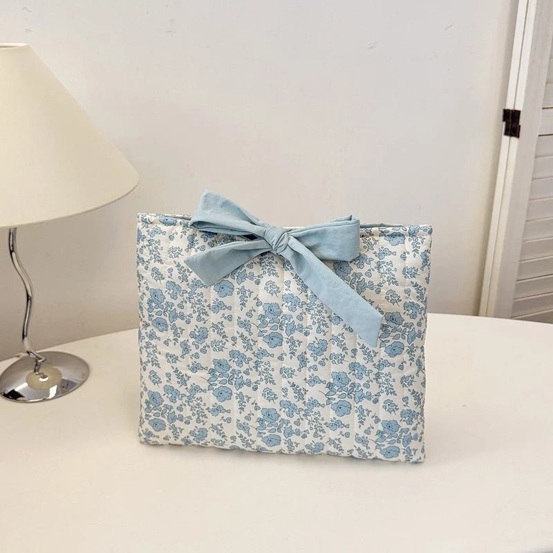 Large Capacity Floral Quilted Makeup Bag with Bow - Lightweight Multifunctional Cosmetic Organizer