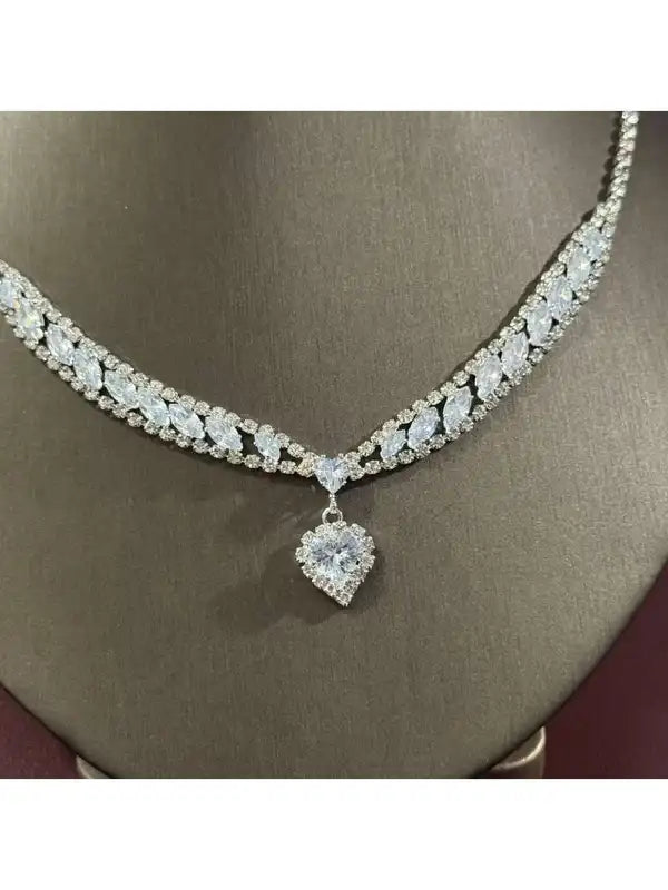 3pcs Zirconia Jewelry Set Earrings Necklace Clavicle Chain Light Luxury