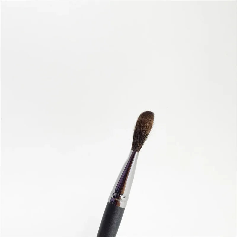 Blush Brush - Round Squirrel Hair Makeup Powder Brush for Face Contouring