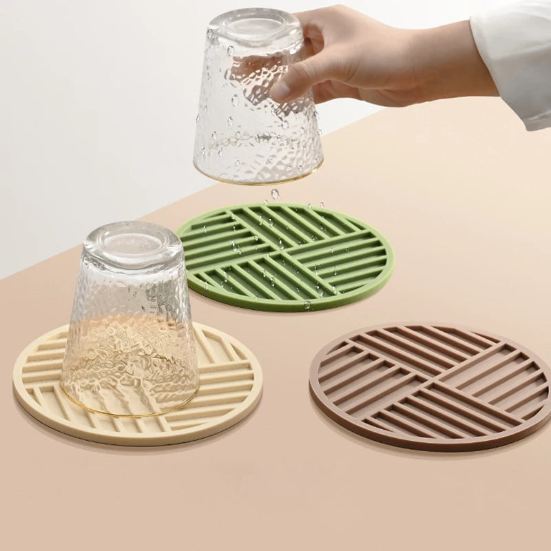 Silicone Heat Insulation Pad - Anti-Scalding Table Protector for Kitchen & Dining