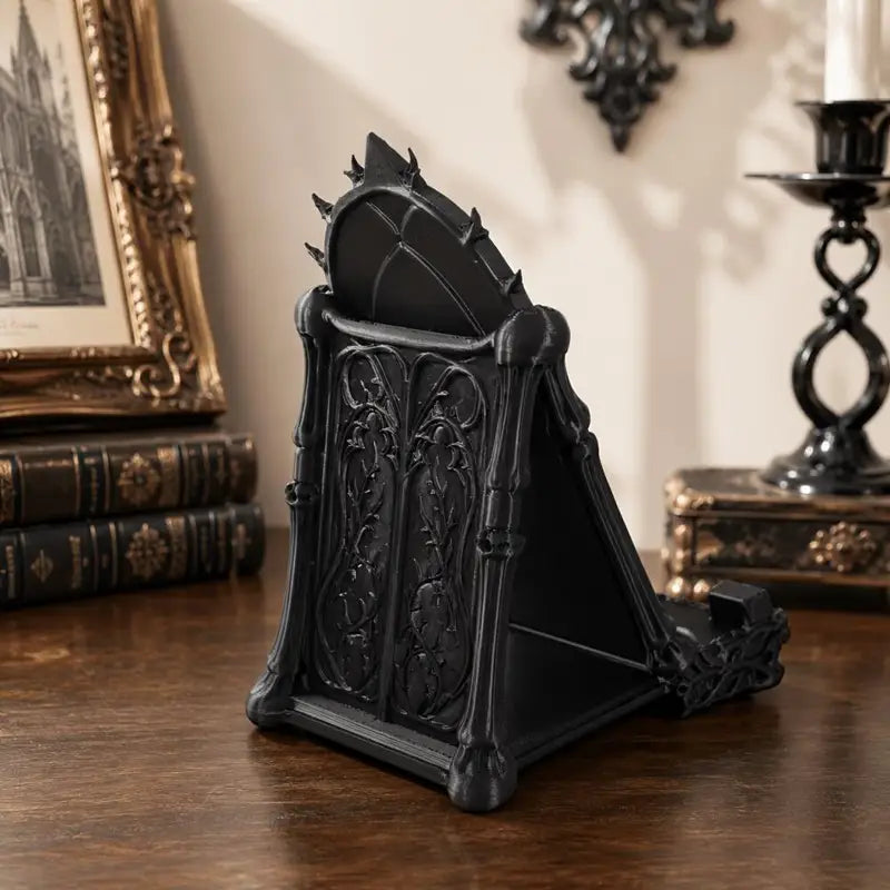 Gothic Skull Phone Stand - 3D Printed Dark Decor for Desktop & Halloween