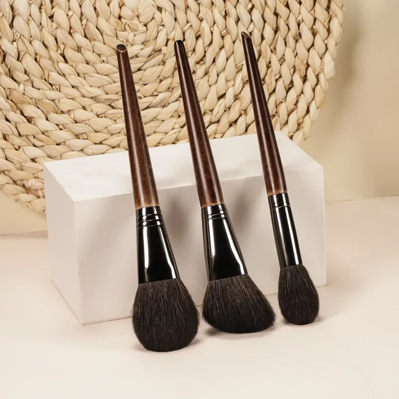 Makeup Brush Set 3 Pieces Soft Goat Hair Blusher Sculpting Highlight Tools
