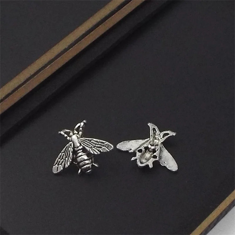 Vintage Bee Brooch Pin for Men Women Retro Animal Jewelry Accessory Gift