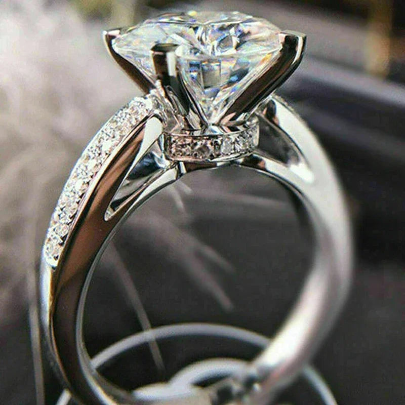 Classic Engagement Ring for Women Cubic Zirconia Proposal Jewelry with Multiple Sizes