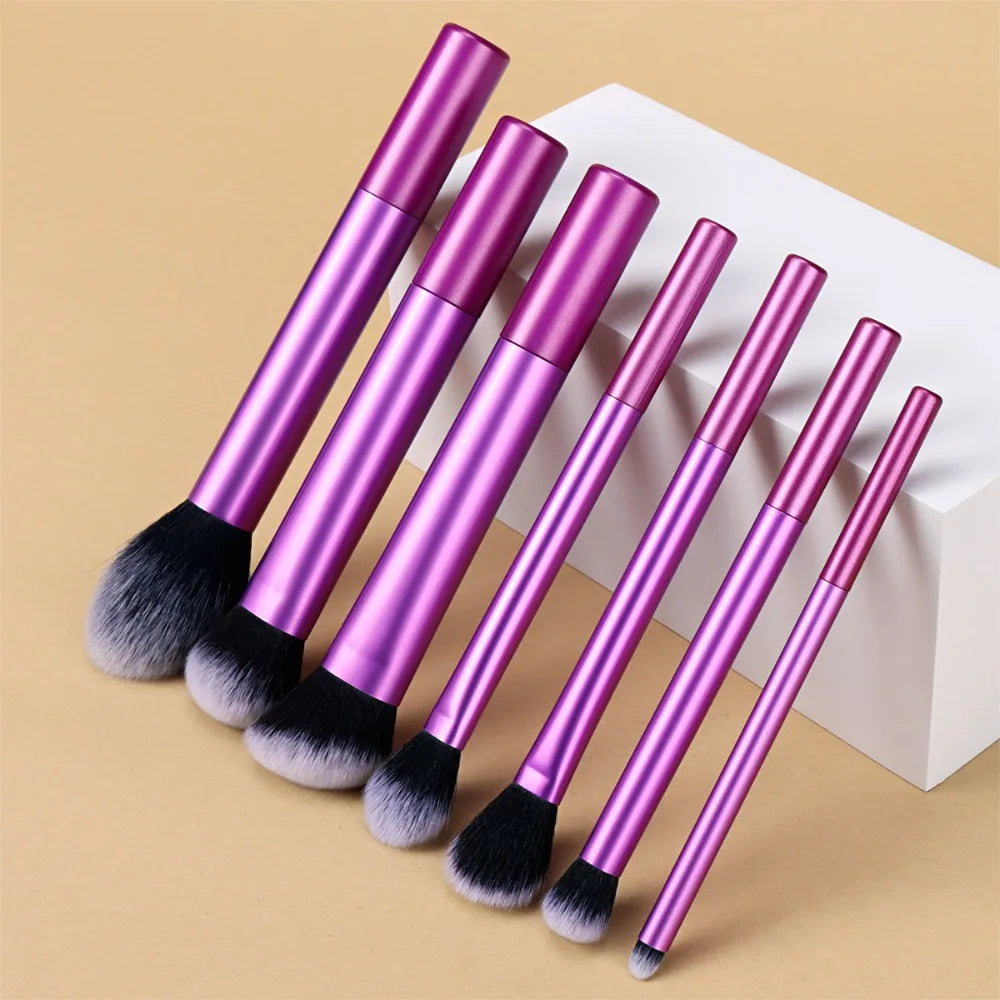 7-Piece Makeup Brush Set with Synthetic Hair - Easy to Clean & Professional Finish