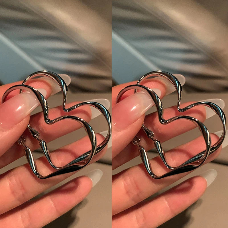 Women’s Exaggerated Heart Design Earring Cuff Set - Birthday Jewelry Gift