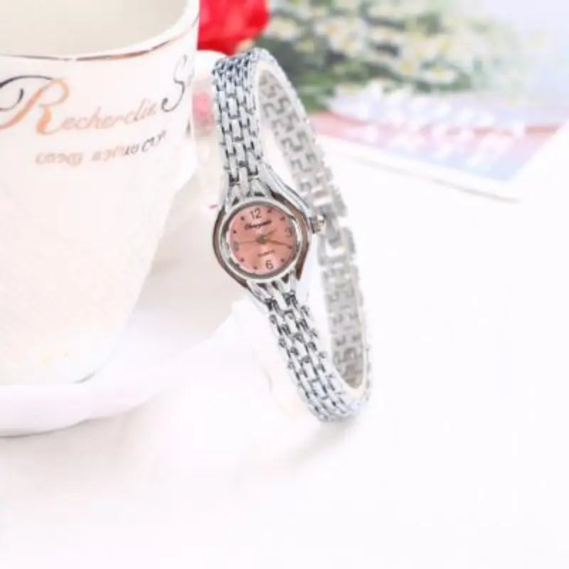 Luxury Women's Gold Bracelet Watch Small Dial Steel Elegant Quartz Wristwatch Gift
