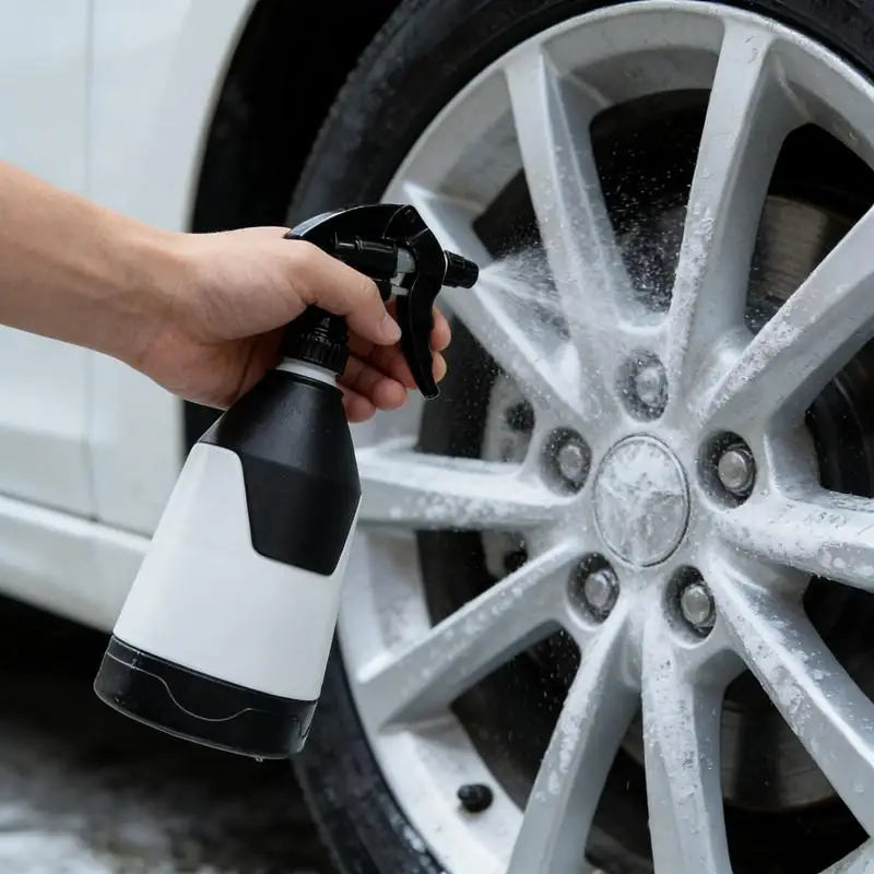 Large Capacity Leak-Free Spray Bottle with Fine Mist Trigger for Gardening and Car Wash