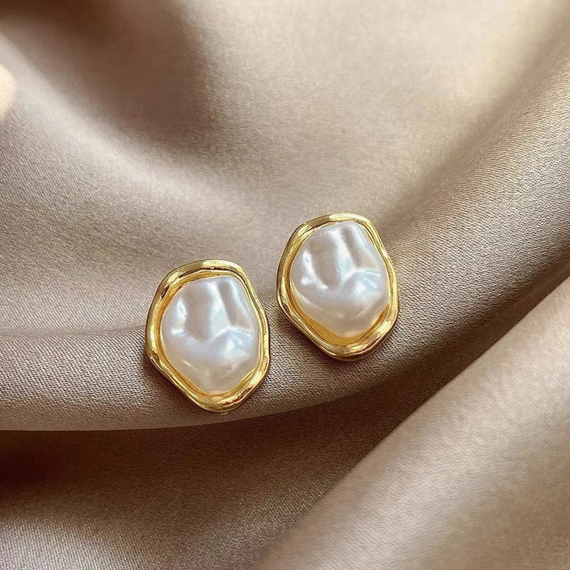Minimalist 15mm White Simulated Pearl Clip-On Earrings for Women Wedding Party Jewelry