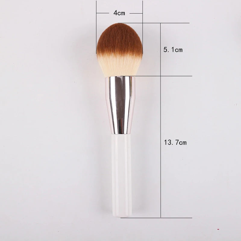 Large Loose Powder Brush for Makeup, Contour & Blush - Soft Hair Cosmetic Tool