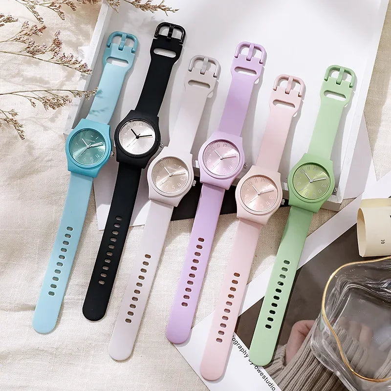 Silicone Strap Quartz Watch for Women Casual Fashion Ladies Wristwatch