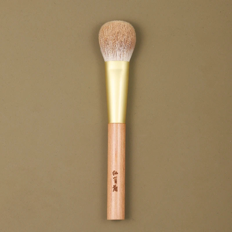 Vintage Snow Fox Hair Makeup Brush with Yakusugi Wood Handle - Flat Blush Brush