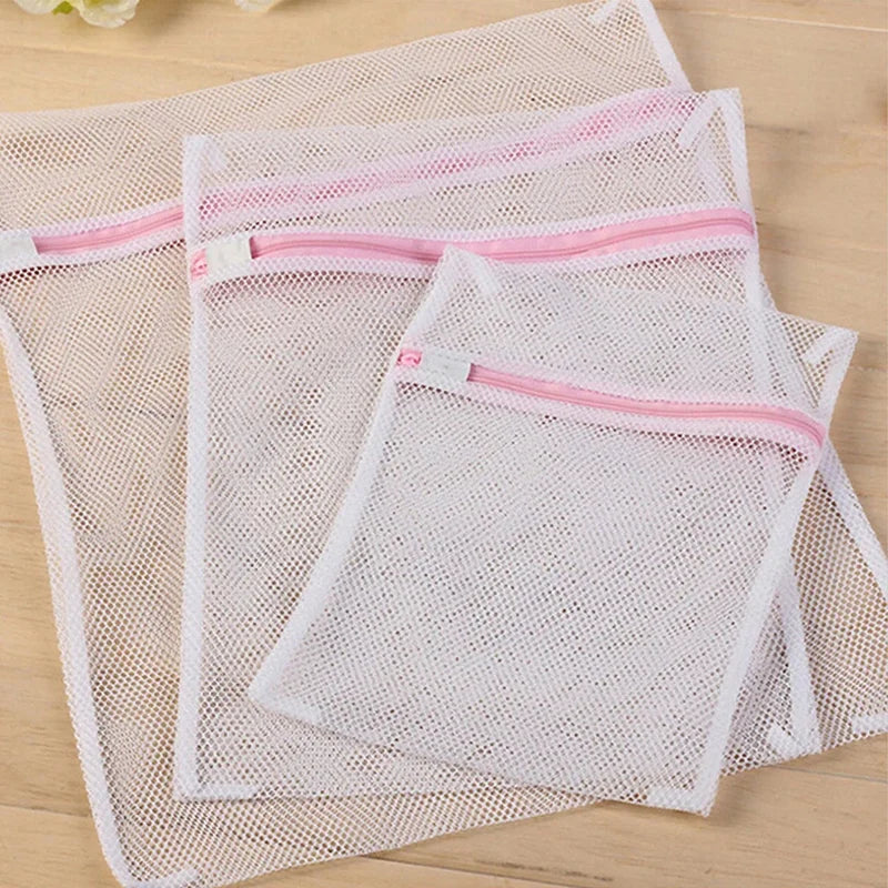 Mesh Laundry Wash Bags Set for Bras & Underwear - Zippered Protectors, 3-Pack