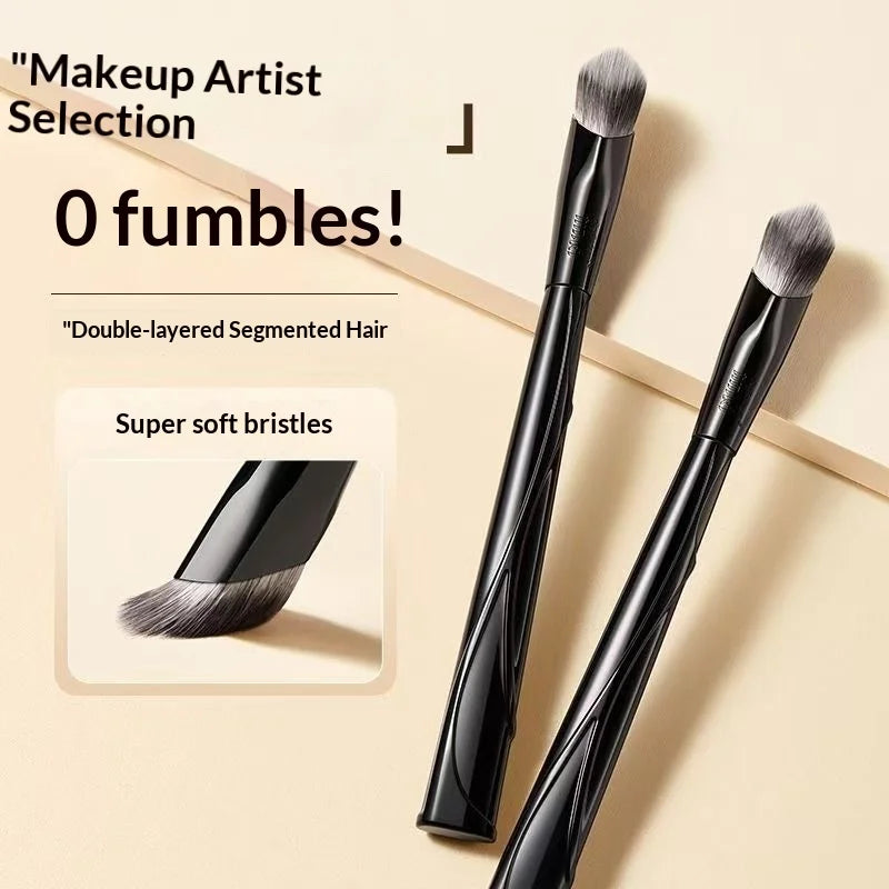 Multi-purpose Flat Slanted Concealer Brush for Acne Scars & Dark Circles