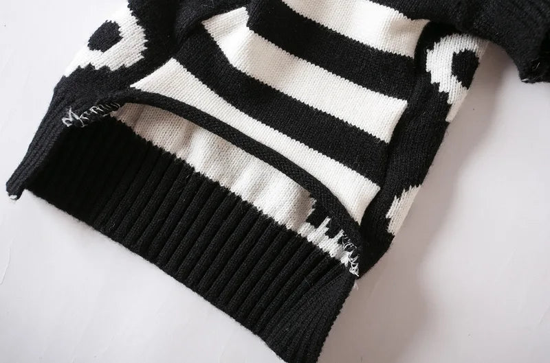 Halloween Pet Costume Skull Knitted Sweater for Cats and Dogs - Warm Spring & Autumn Wear
