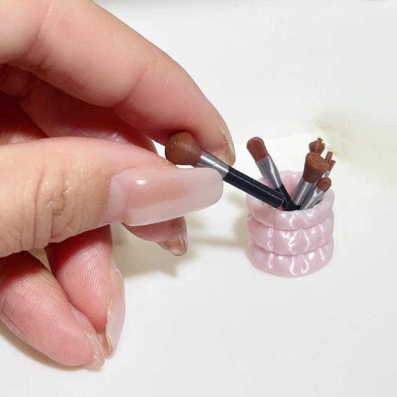 1/12 Dollhouse Miniature Makeup Brush Model for Doll Accessories Toys