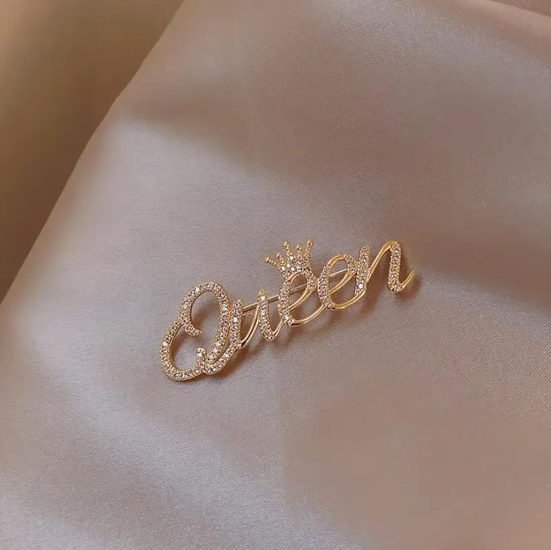 Fashion Man and Women Brooch - Letter King Design, Luxury Jewelry Accessory