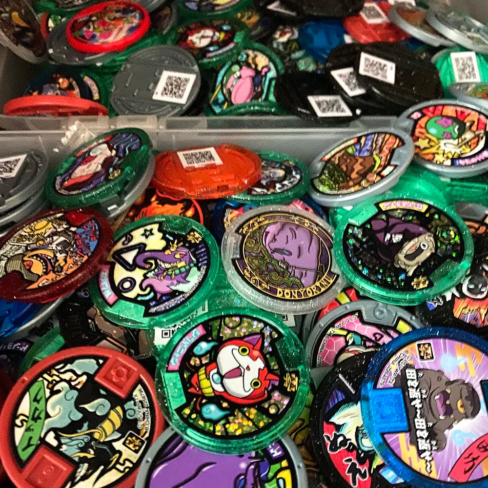 Japanese Anime Yokai Watch DX Medal Key Storage Toy Collectible Emblem