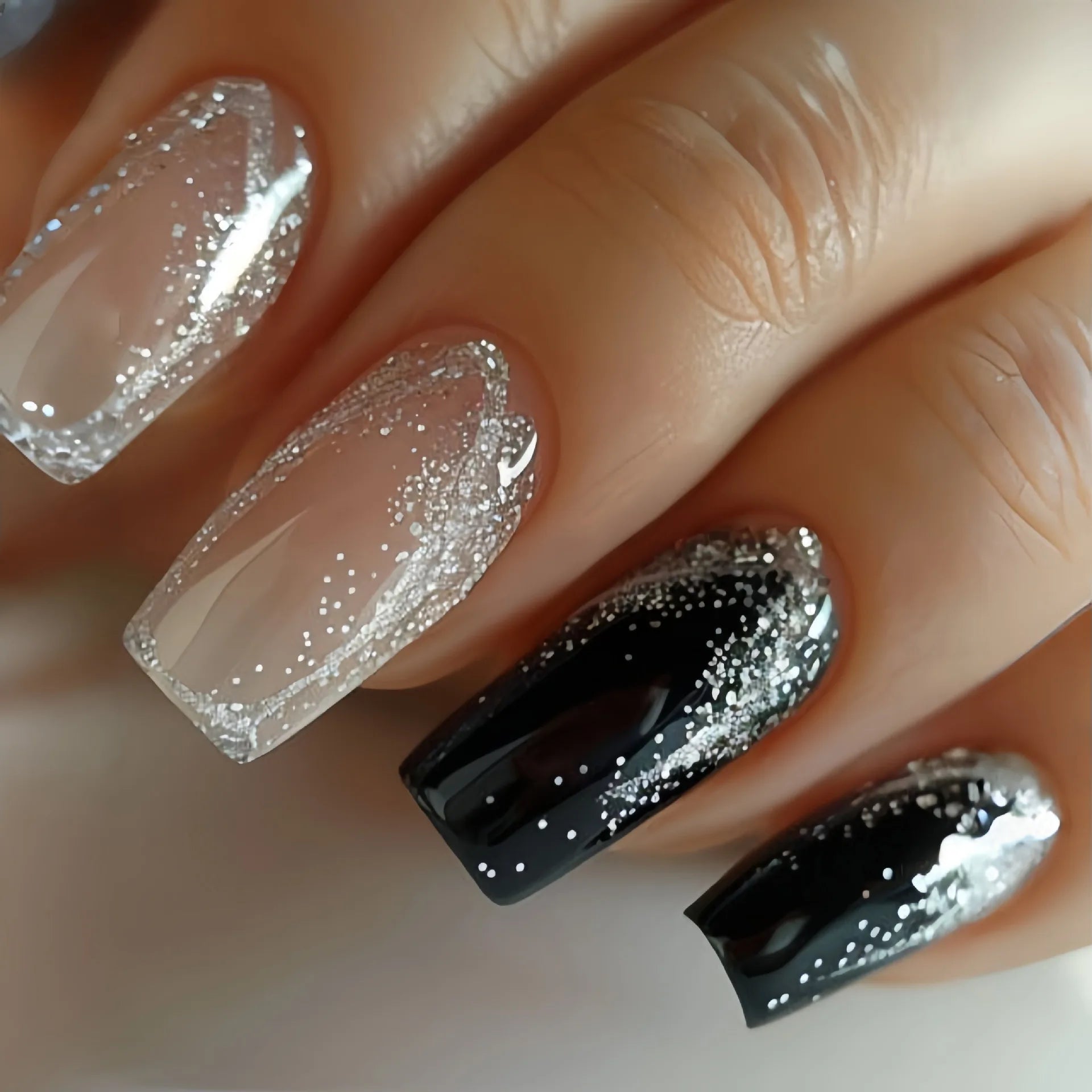 24 Pcs Short Glitter Fake Nails with Flowers and Starry Sky Design - Press On Art Tips, Multiple Colors