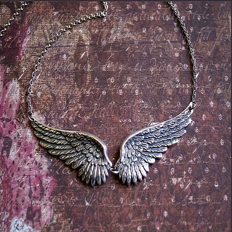 Vintage Angel Wings Feather Pendant Necklace for Women - Statement Aesthetic Chain Choker