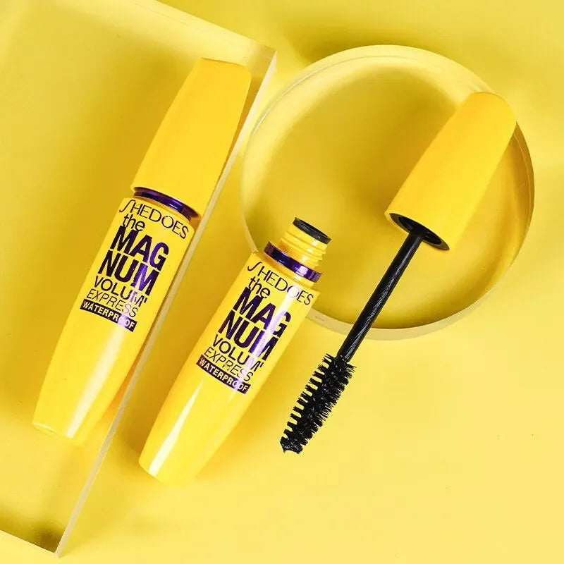 Waterproof 3D Mascara for Long-Lasting Voluminous and Curling Lashes