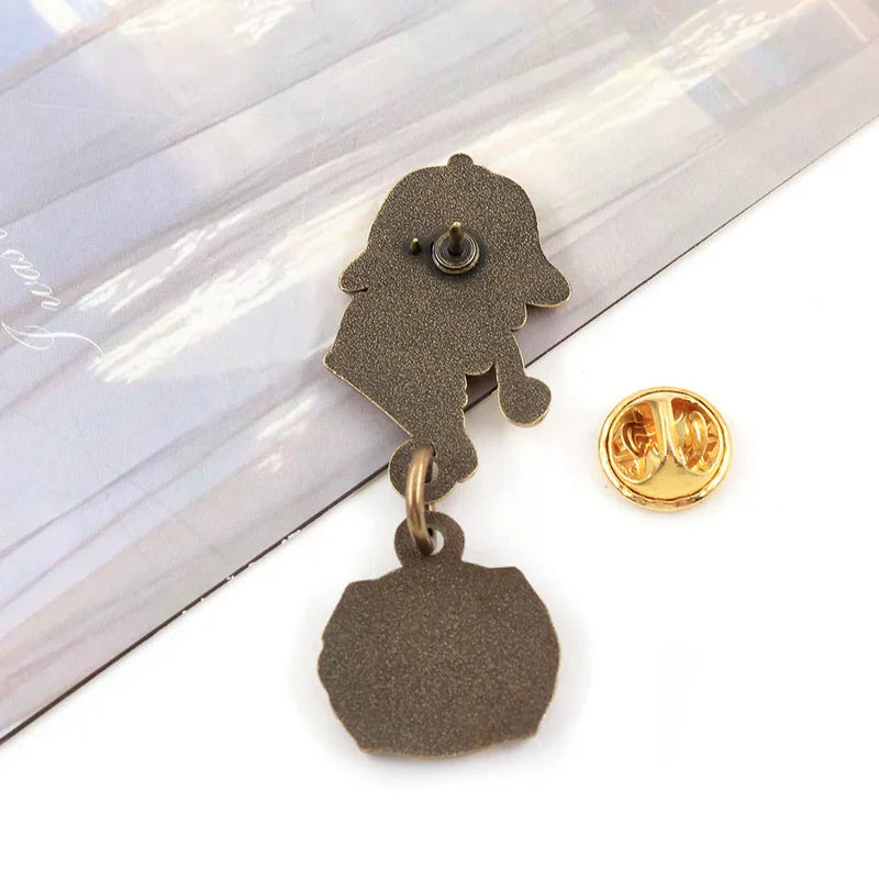 Detective Novel 221B Badge Brooch - Vintage Metal Literature Accessories Gift