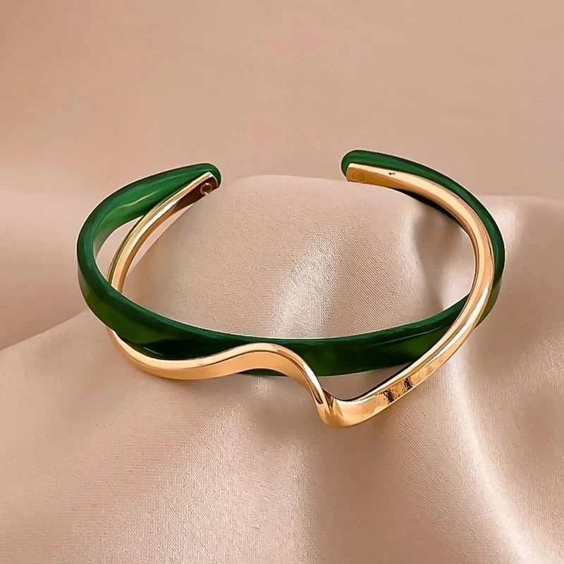 Elegant Metal Textured Bangle - Minimalist Curved Jewelry Bracelet