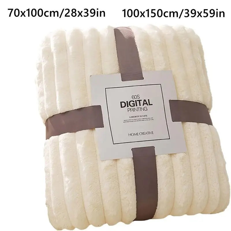 Double Sided Warm Blanket - Breathable Skin-Friendly Quilt for Cozy Comfort