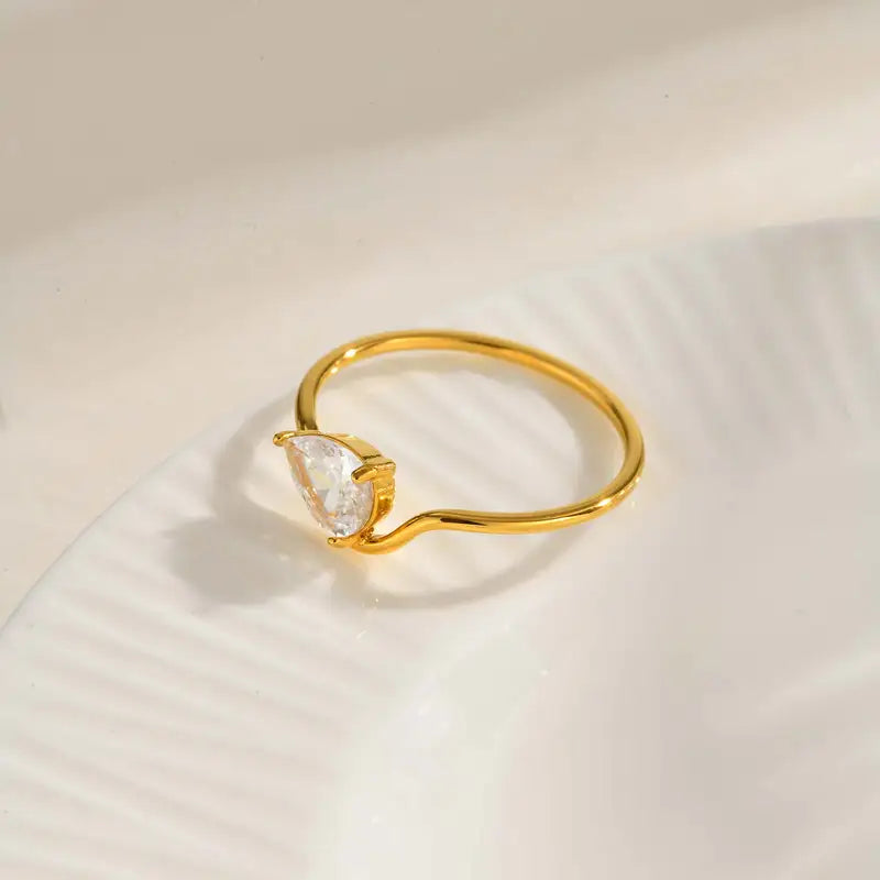 Minimalist Water Drop Zircon Women’s Ring - Gold Plated Stainless Steel Jewelry