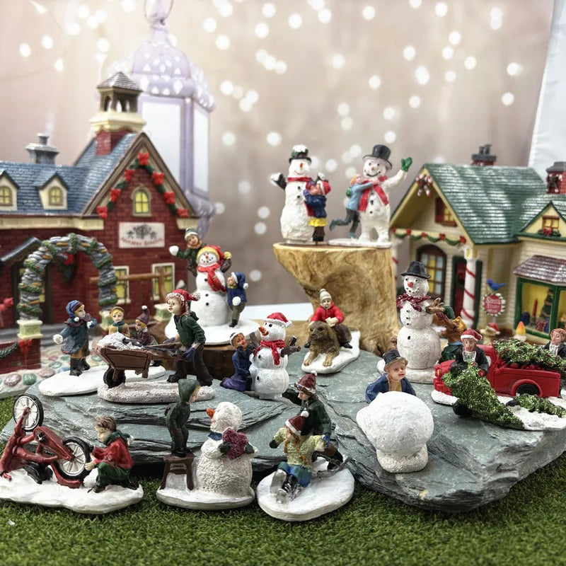 Holiday Figurines & Miniatures Decor - Handcrafted Resin Sculptures for Desk and Sand Tables