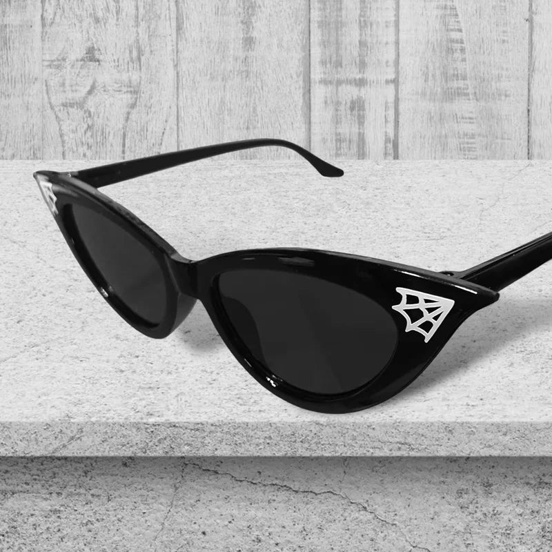 Gothic Cat Eye Spiderweb Sunglasses for Halloween Gothic Fashion & Party