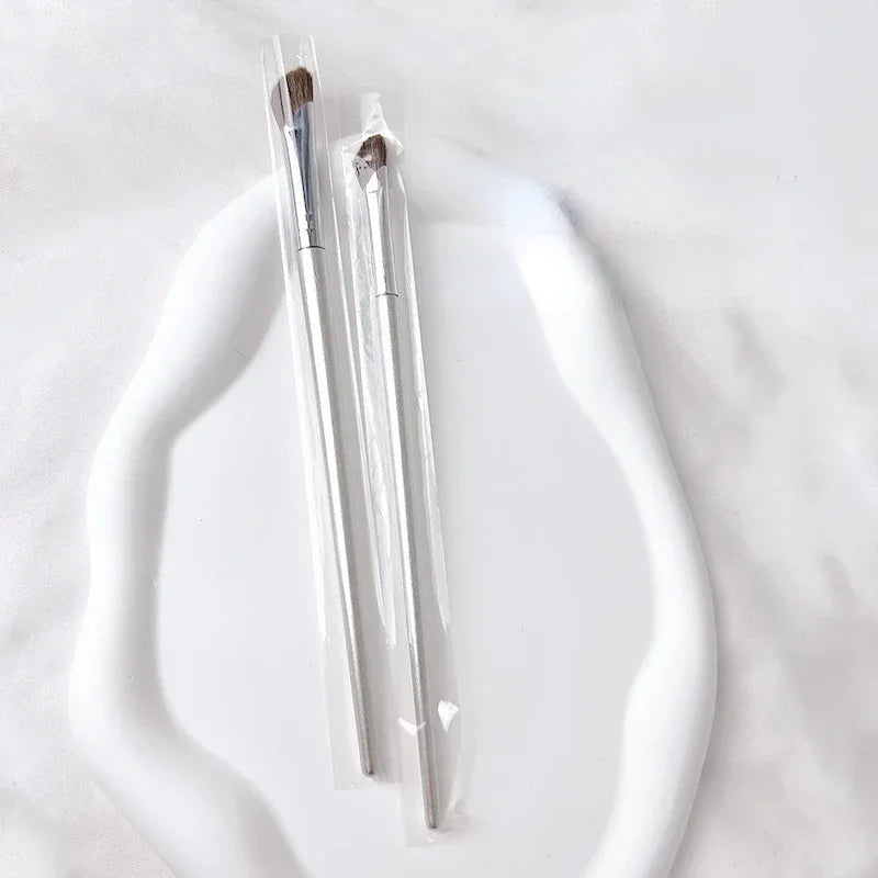 Nose Contour Brush Flat Angled Makeup Brush for Nose Shadow - Natural Hair