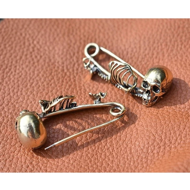 Halloween Skeleton Brooch Gothic Skull Enamel Pin Badge for Costume & Jewelry