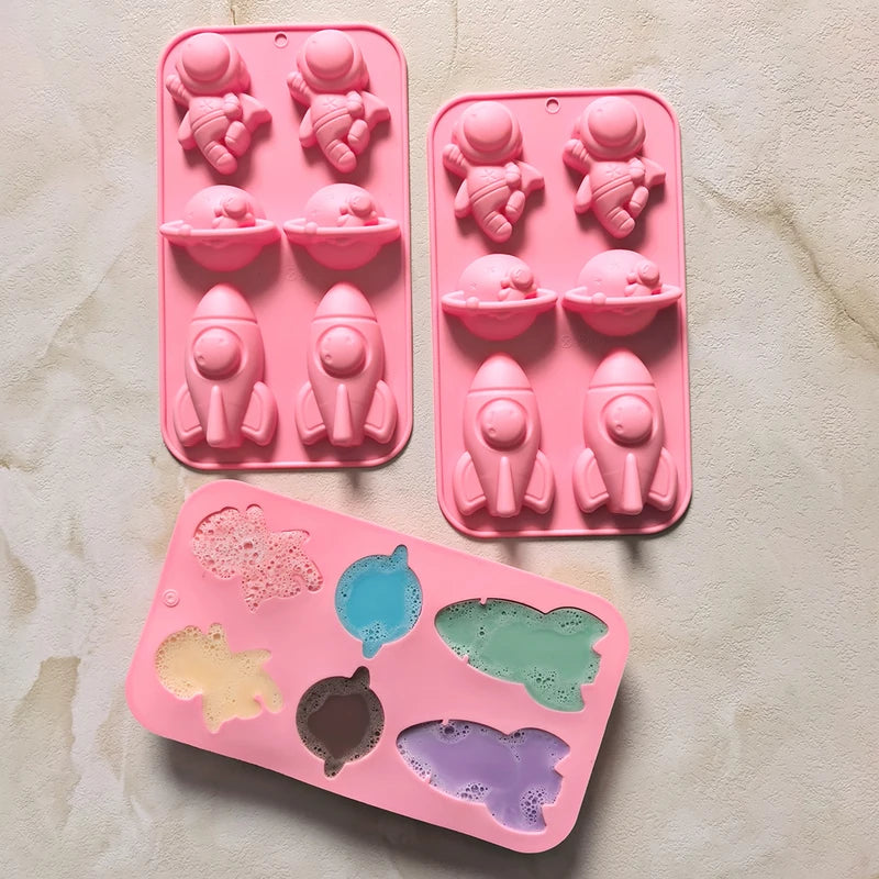 Creative Rocket Astronaut Silicone Mold for Cakes and Desserts - Multiple Colors