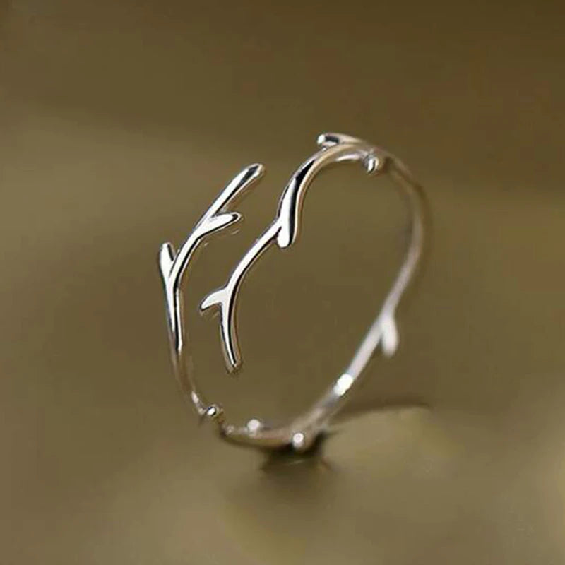 Fashion Leaf Olive Design Silver Finger Ring for Women - Resizable Statement Jewelry