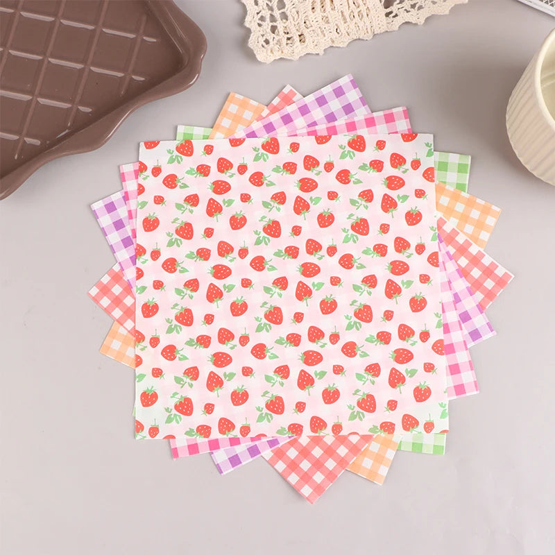 100Pcs Food Waxed Paper Oil-Proof Wrap for Baking Sandwiches Fries 18cm