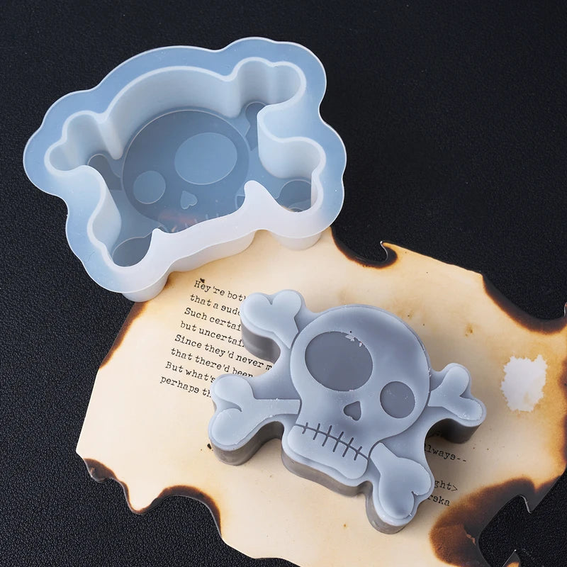 Halloween Candle Mold Set - 3D Pumpkins Skeleton Ghost Bat Coffin Silicone Craft Kit