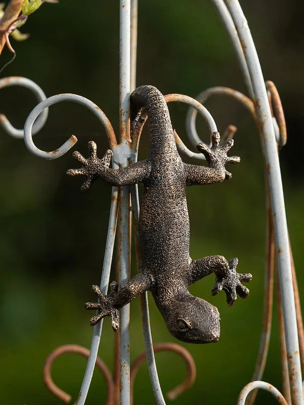 Gecko Hanging Plant Planter Figurine for Patio Garden Decor