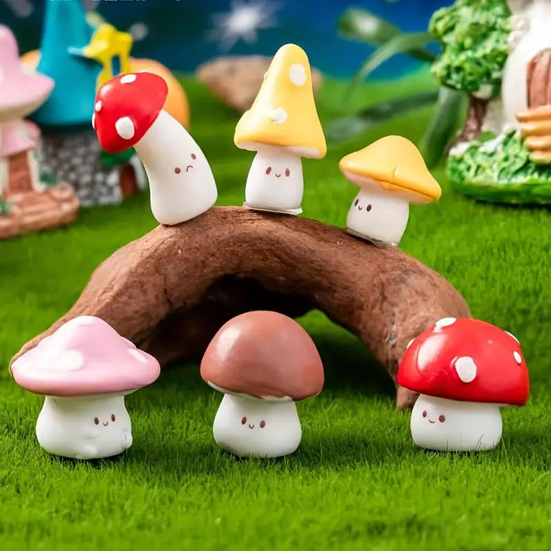 8 Pieces Decorative Mini Emoji Mushroom Resin Statues for Garden & Holiday Decor