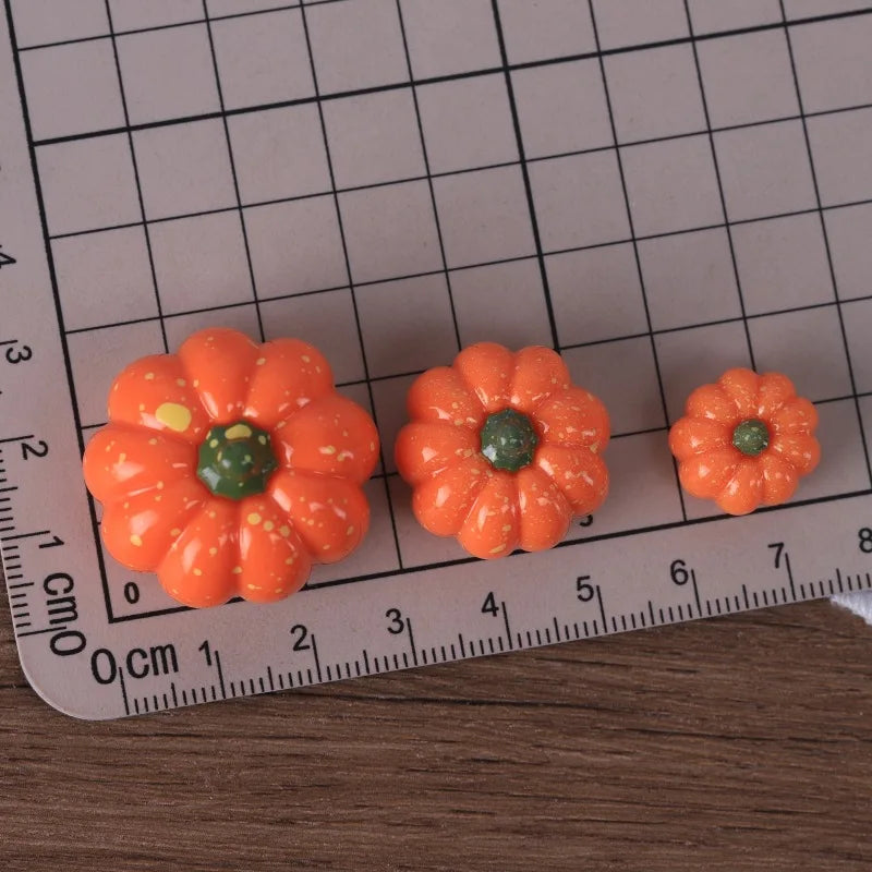 Mini Resin Pumpkin Set for DIY Micro Landscaping Halloween Thanksgiving Decorations - 10-50 pcs