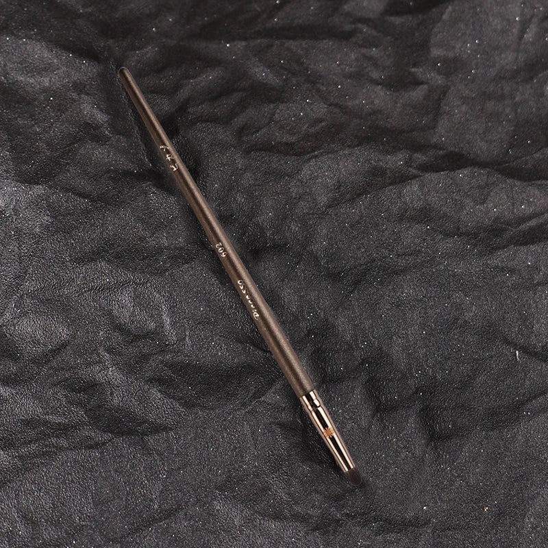 Piccasso Grey Makeup Brush 602 Pointed Detail Brush for Cosmetics, Small Professional Tool