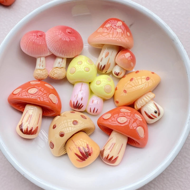 10Pcs Resin Cartoon Mushroom Flat Back Cabochons for Jewelry & Scrapbooking Crafts