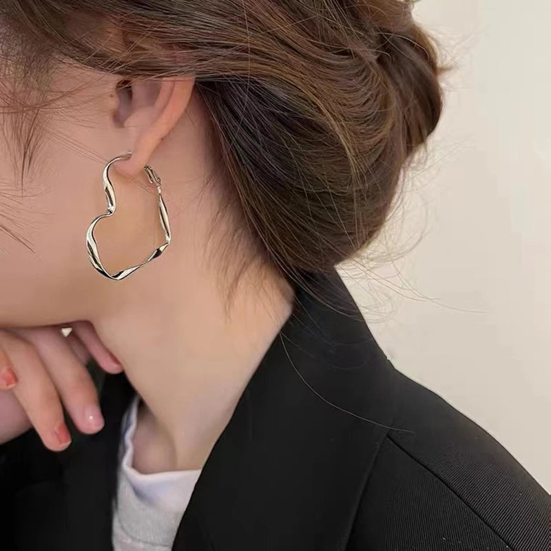 Women’s Exaggerated Heart Design Earring Cuff Set - Birthday Jewelry Gift