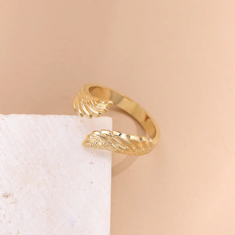 Luxury Vintage Angel Wing Ring - Unisex Creative Feather Design Jewelry