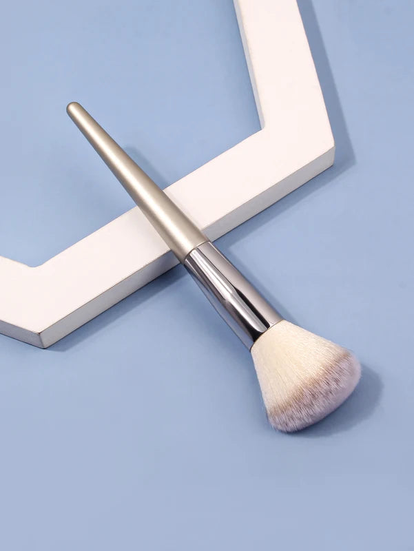 Large Soft Powder Brush with Wooden Handle for Blush & Makeup