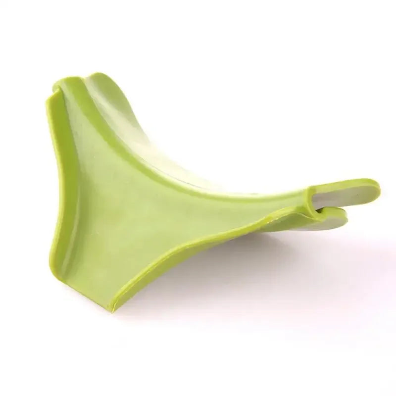 Kitchen Funnel with Anti-Splash Edge and Liquid Streamer Spout – Food-Grade Silicone, Reusable Pouring Tool