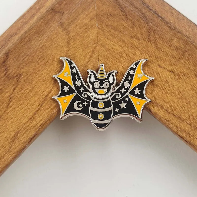 Halloween Bat Enamel Brooch Star Moon Lapel Pin Cute Animal Jewelry Gift